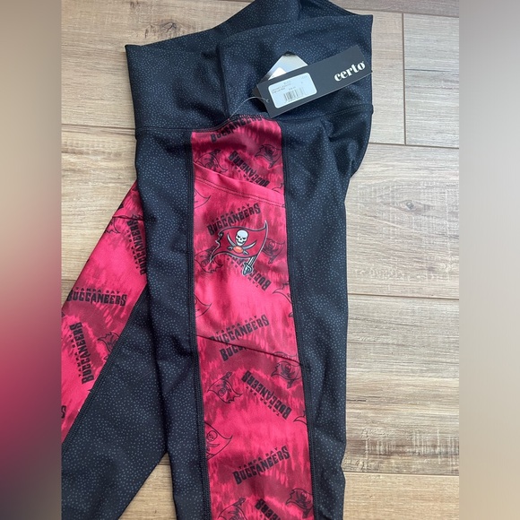 Tampa Bay Buccaneers Assembly 7/8 High Waist 2-Pocket Leggings Medium - Picture 5 of 12